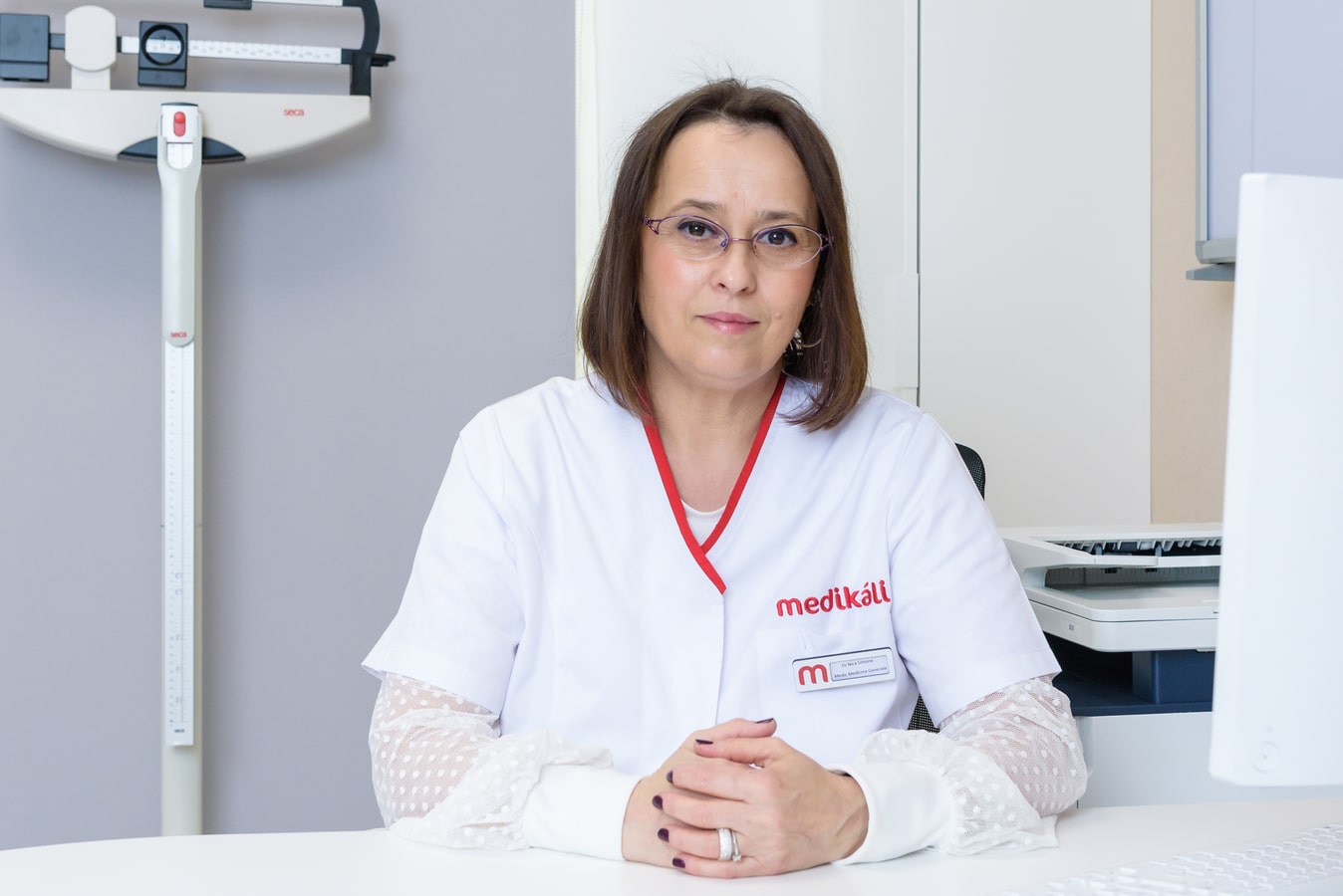 Dr. Nica Simona