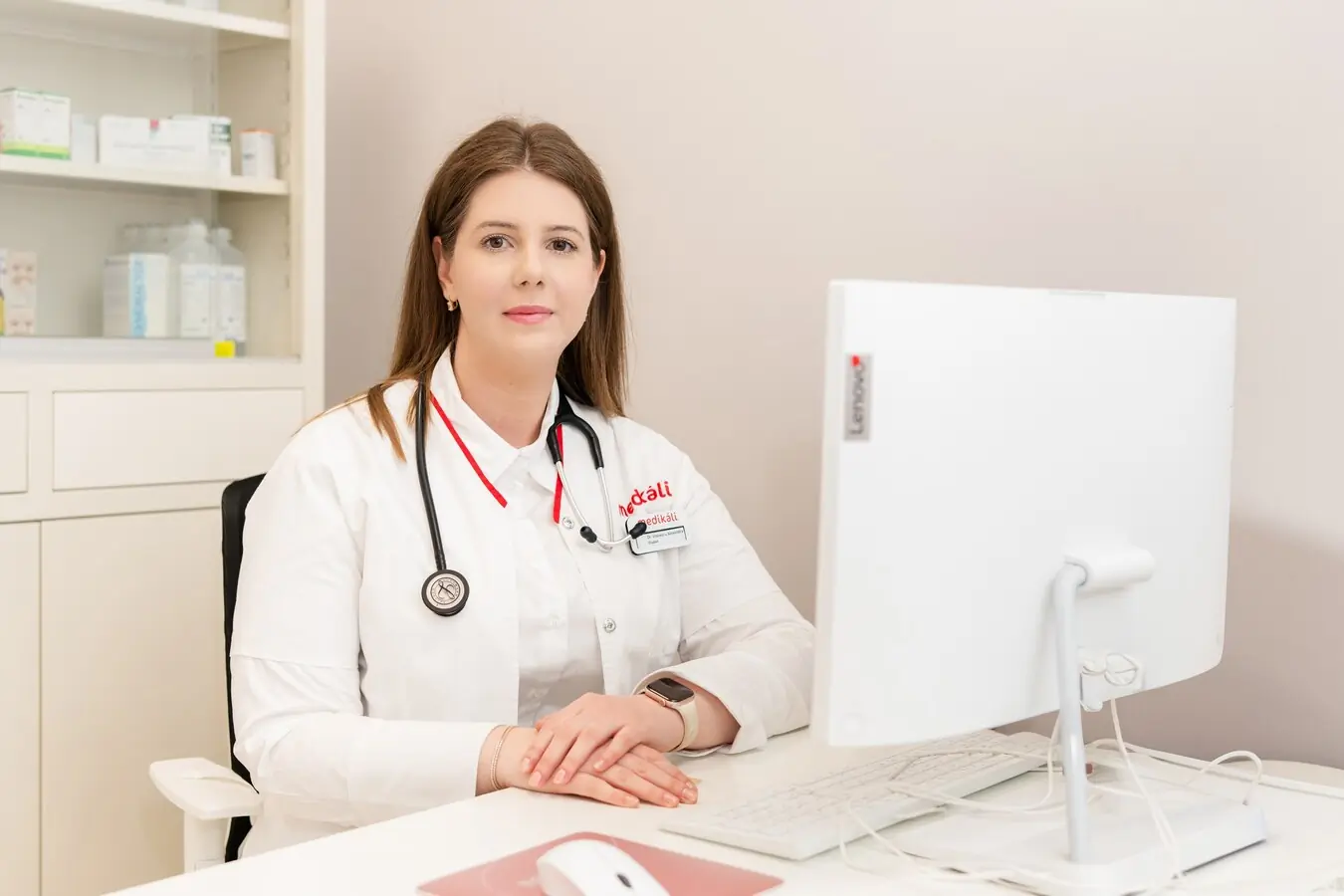 Dr. Alexandra Visinescu