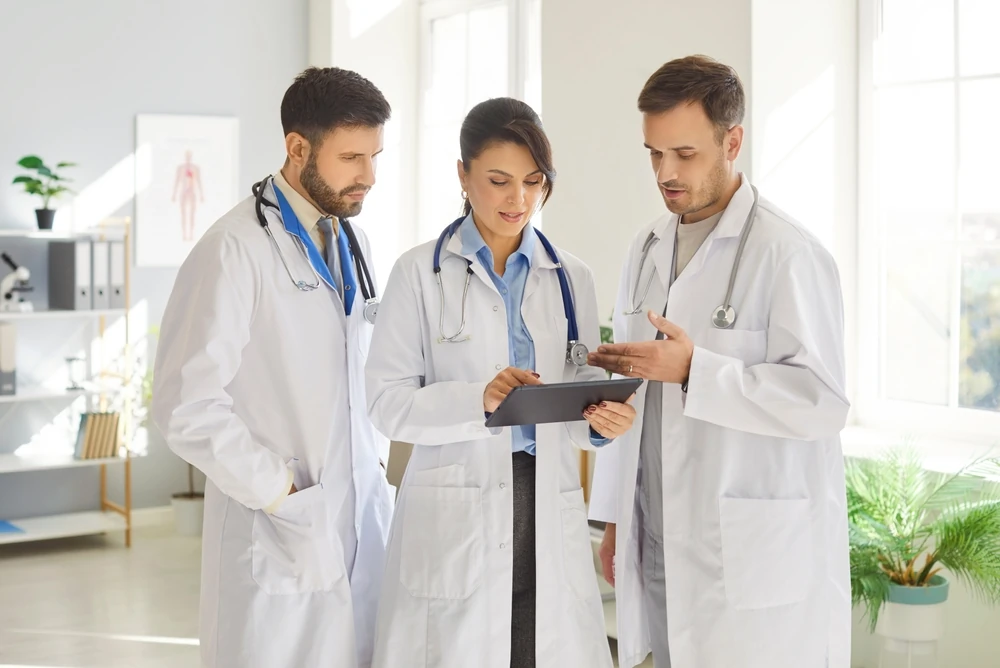 Imagine sugerând momentul unui consult multidisciplinar